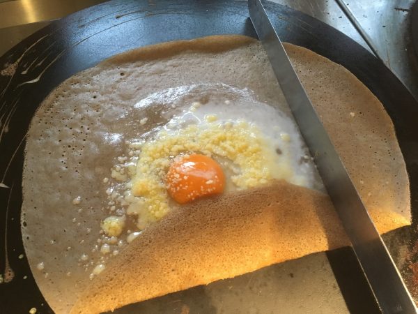 ガレットカフェHAZE(ヘイズ)＠越前町水仙ランドで、福井県産そば粉のガレット体験ができる。