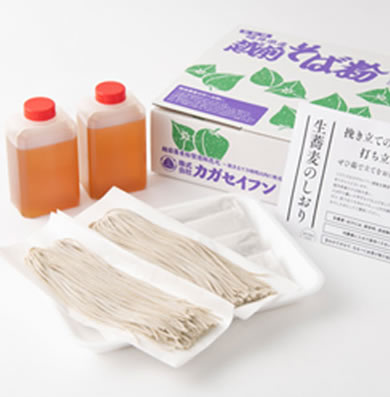 【水仙】福井県産そば粉を使った「手打ち生そば（二八）」の販売を開始しました。