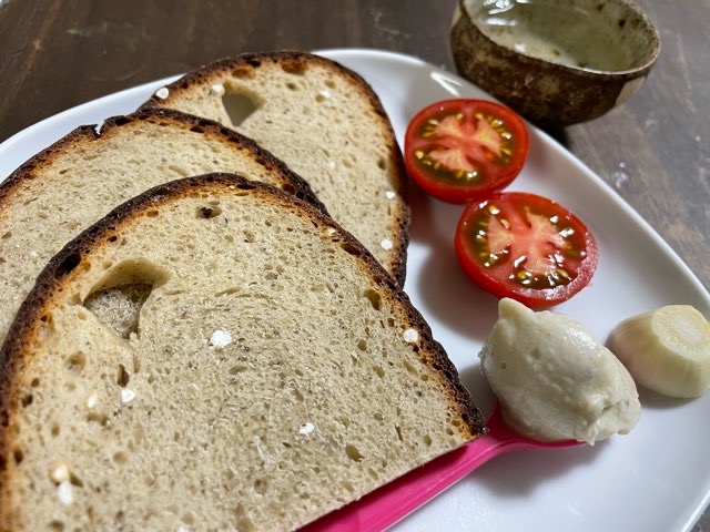 永平寺 Apero Acoya（アペロ アコヤ）の福井県産そば粉を使ったパン・ド・カンパーニュが美味しい！