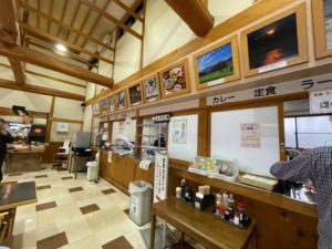 長野県木曽地方の伝統的な保存食を使った「すんき蕎麦」が道の駅 日義木曽駒高原で食べられる。