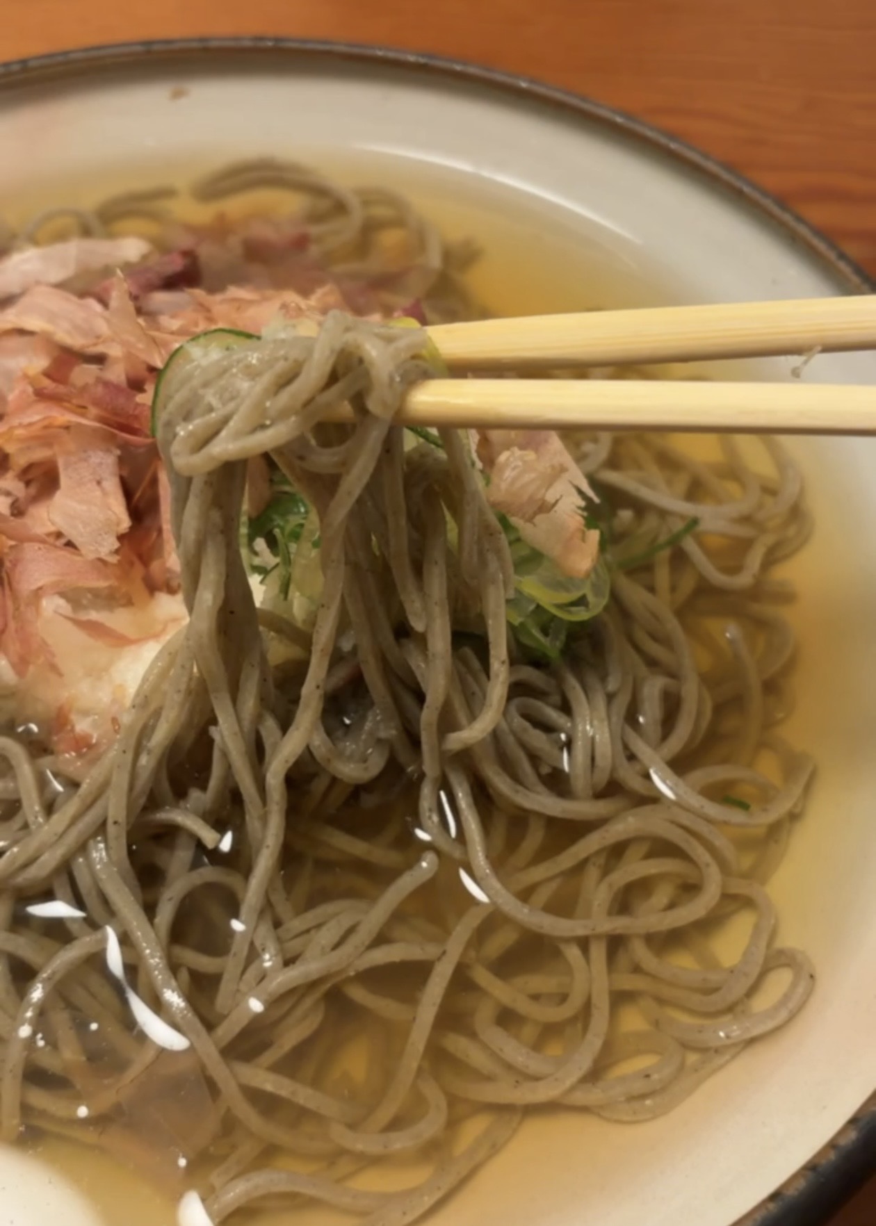 福井市浜町「お料理 紋や」は、四季の和食と締めの蕎麦を味わう大人の隠れ家。