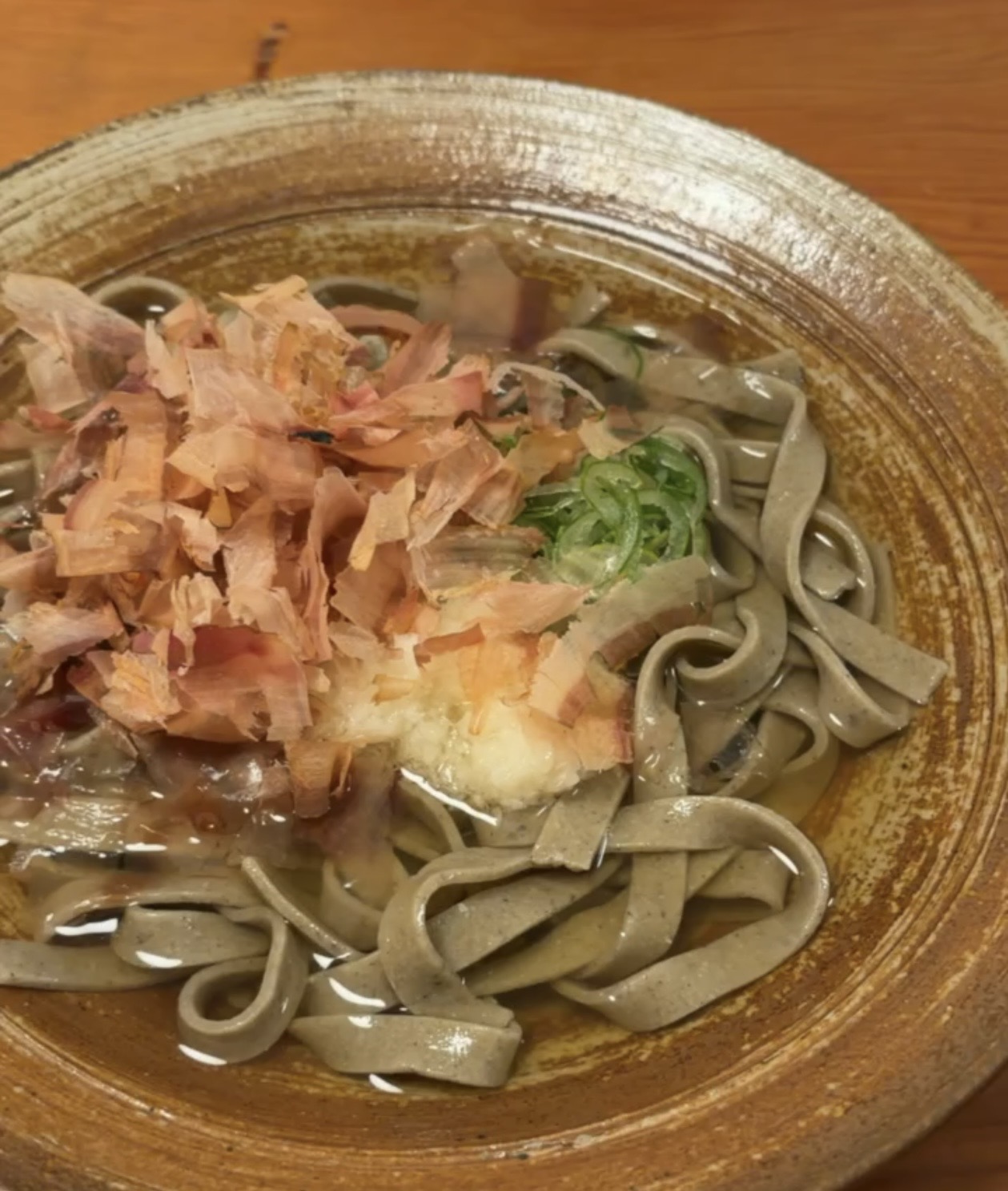 福井市浜町「お料理 紋や」は、四季の和食と締めの蕎麦を味わう大人の隠れ家。