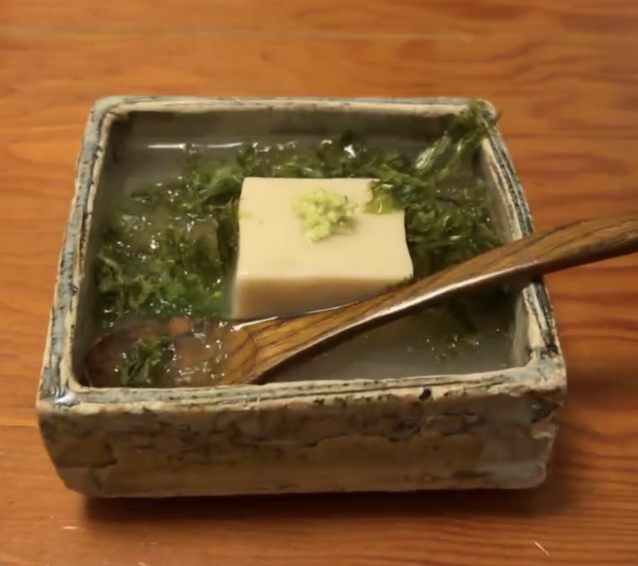 福井市浜町「お料理 紋や」は、四季の和食と締めの蕎麦を味わう大人の隠れ家。