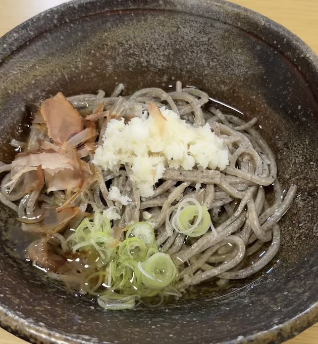 大阪・江坂から福井あわら市へ移転「蕎麦とお酒とおばんざい 鹿しま」は、吉崎御坊と楽しむ蕎麦と酒の名店。