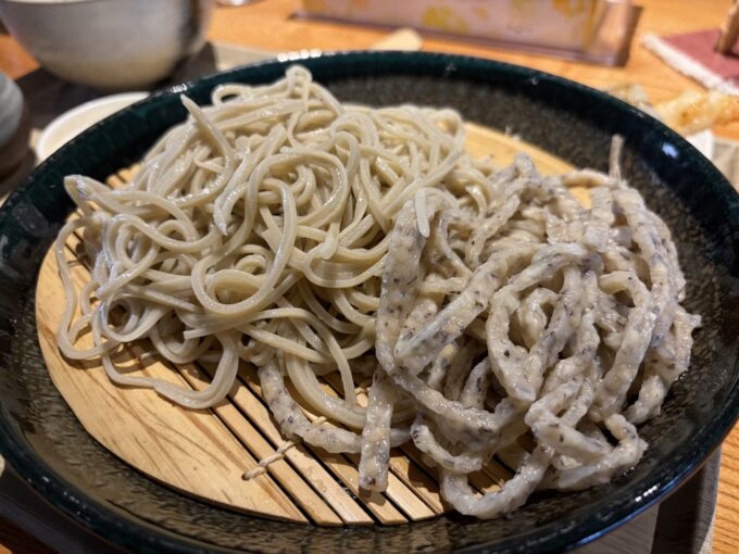 北海道北広島市「久蔵庵」は、旧島松駅逓所の歴史とともに味わう手打ち蕎麦の名店。