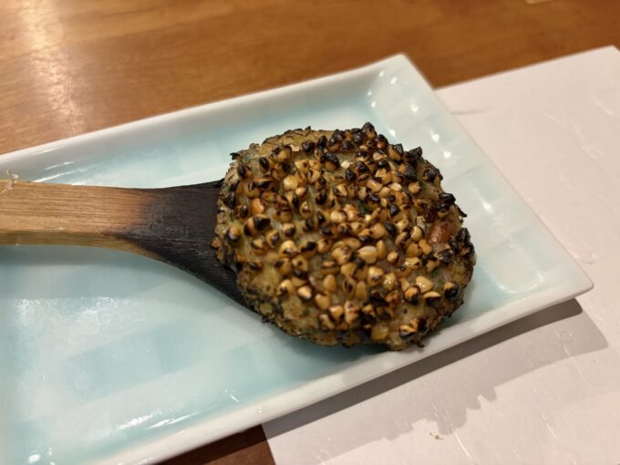 江東区大島「手打ち蕎麦 銀杏」は、料理と本格手打ちそばを味わう下町の名店