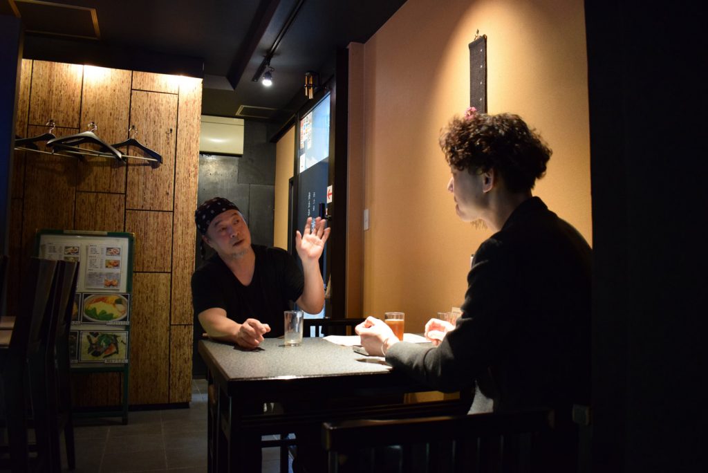 蕎麦居酒屋 西九条「樹楽(きらく)」様　店主と語り合う加賀社長